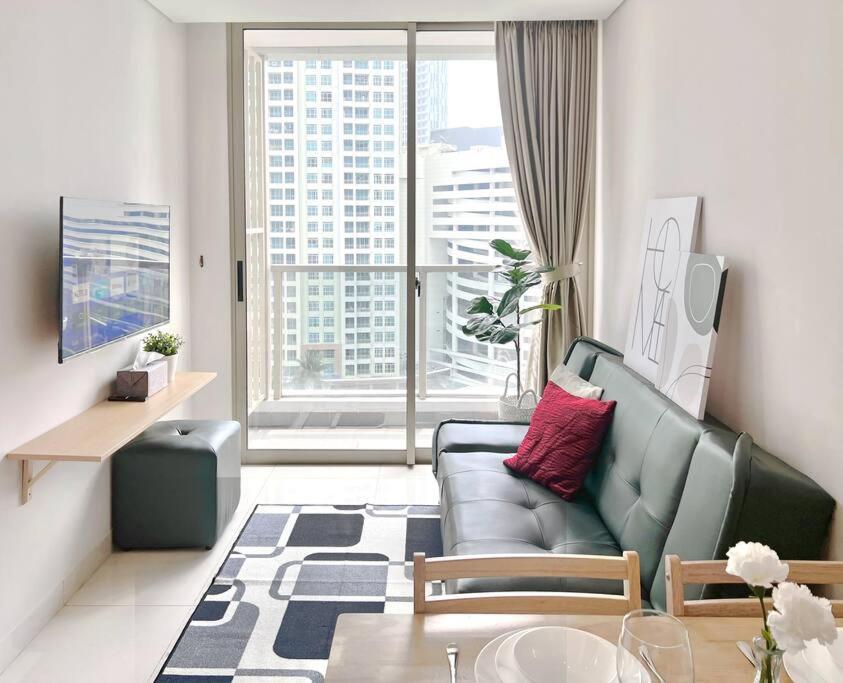 Apartemen Cozy 3br At Taman Anggrek Jakarta