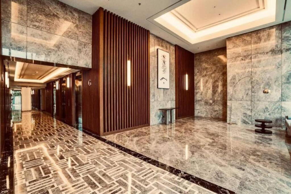 Cozy 3br At Taman Anggrek Apartemen *